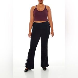 NWT - Forever 21 Plus Size Two-Tone Flare Leggings - Size 1X